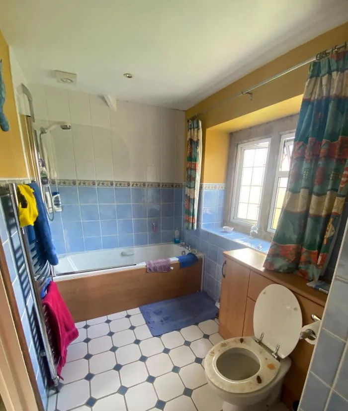 The family bathroom before the works